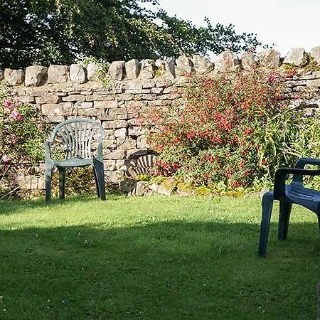 1 Manor Barn * Carperby